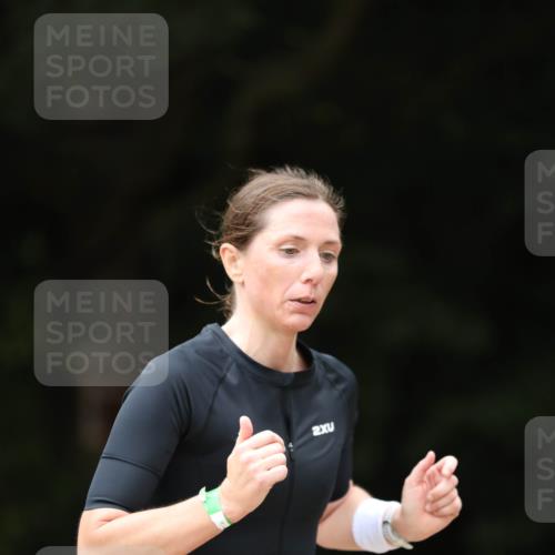 30.08.2026 - Elbe Triathlon Hamburg Antke Förster http://msf.ph/oto/10104414 30.08.2026 11:50:34 Laufen 2005, 54, 2 meine-sportfotos.de
