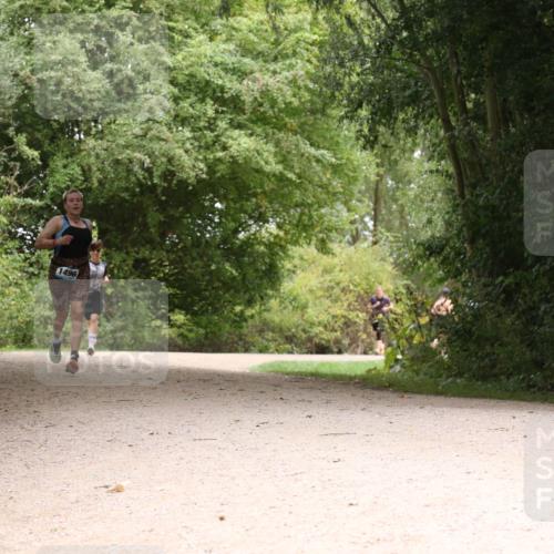 30.08.2026 - Elbe Triathlon Hamburg Antke Förster http://msf.ph/oto/10104439 30.08.2026 11:56:18 Laufen 1496 meine-sportfotos.de