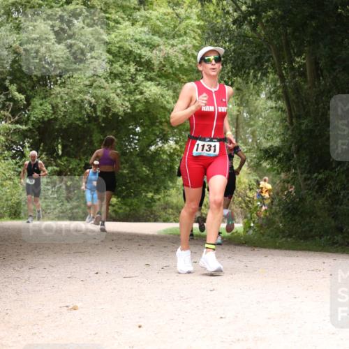 30.08.2026 - Elbe Triathlon Hamburg Antke Förster http://msf.ph/oto/10104485 30.08.2026 11:57:21 Laufen 1131 meine-sportfotos.de