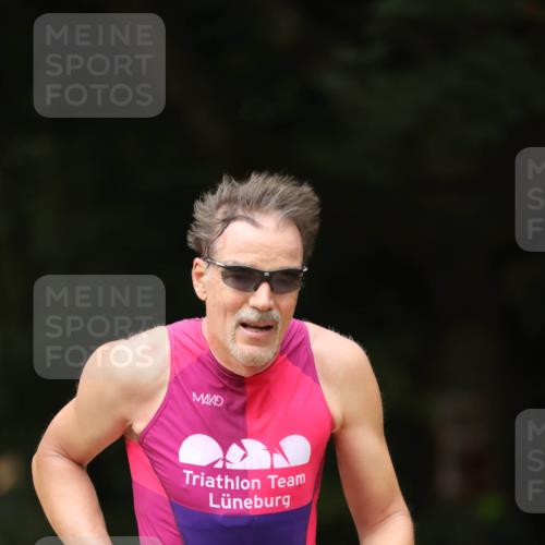 30.08.2026 - Elbe Triathlon Hamburg Antke Förster http://msf.ph/oto/10104512 30.08.2026 11:52:19 Laufen 1343 meine-sportfotos.de