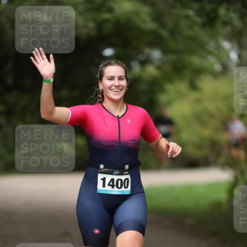 30.08.2026 - Elbe Triathlon Hamburg Antke Förster http://msf.ph/oto/10104530 30.08.2026 11:52:30 Laufen 1400 meine-sportfotos.de
