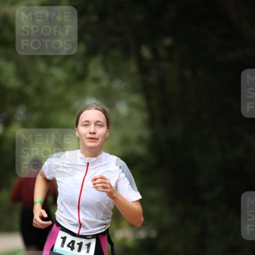 30.08.2026 - Elbe Triathlon Hamburg Antke Förster http://msf.ph/oto/10104548 30.08.2026 11:52:46 Laufen 1411 meine-sportfotos.de