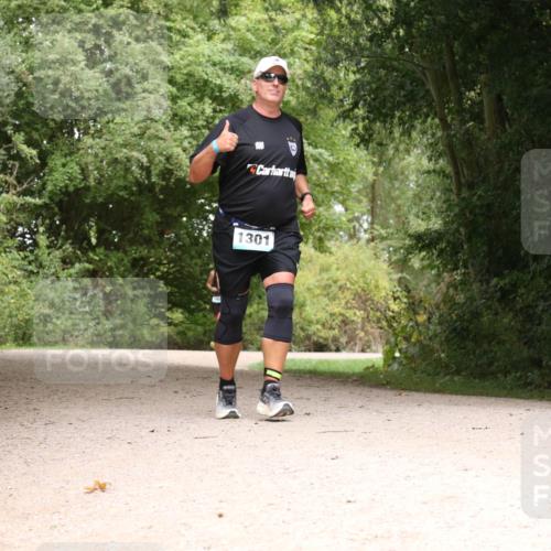 30.08.2026 - Elbe Triathlon Hamburg Antke Förster http://msf.ph/oto/10104559 30.08.2026 11:58:13 Laufen 1301 meine-sportfotos.de