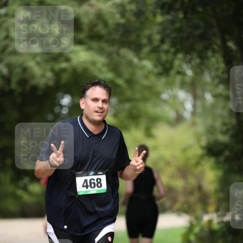 30.08.2026 - Elbe Triathlon Hamburg Antke Förster http://msf.ph/oto/10104562 30.08.2026 11:52:52 Laufen 468 meine-sportfotos.de