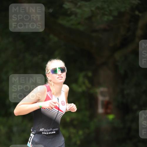 30.08.2026 - Elbe Triathlon Hamburg Antke Förster http://msf.ph/oto/10104584 30.08.2026 11:53:19 Laufen  meine-sportfotos.de