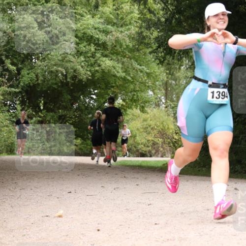 30.08.2026 - Elbe Triathlon Hamburg Antke Förster http://msf.ph/oto/10104613 30.08.2026 11:58:55 Laufen 1394 meine-sportfotos.de