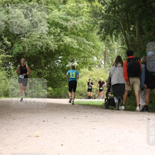 30.08.2026 - Elbe Triathlon Hamburg Antke Förster http://msf.ph/oto/10104689 30.08.2026 11:59:49 Laufen 1563, 13, 0 meine-sportfotos.de
