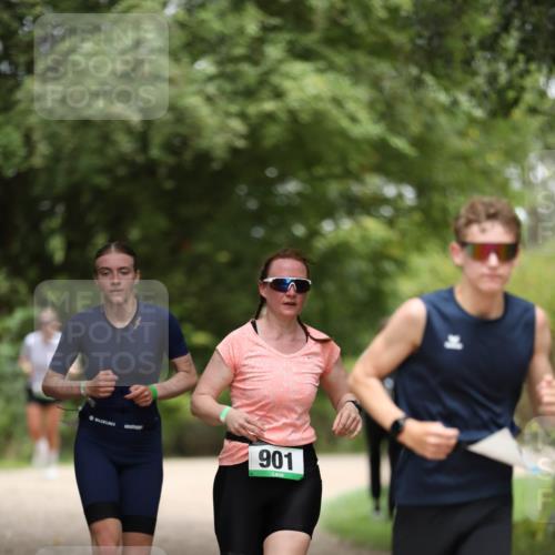 30.08.2026 - Elbe Triathlon Hamburg Antke Förster http://msf.ph/oto/10104692 30.08.2026 11:55:37 Laufen 901 meine-sportfotos.de