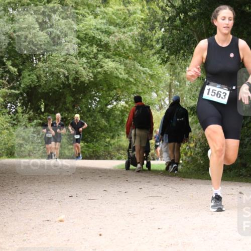 30.08.2026 - Elbe Triathlon Hamburg Antke Förster http://msf.ph/oto/10104695 30.08.2026 11:59:55 Laufen 1563 meine-sportfotos.de