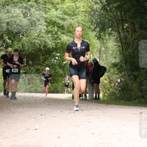 30.08.2026 - Elbe Triathlon Hamburg Antke Förster http://msf.ph/oto/10104701 30.08.2026 12:00:04 Laufen 764, 865 meine-sportfotos.de