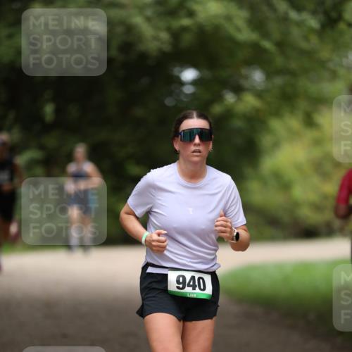 30.08.2026 - Elbe Triathlon Hamburg Antke Förster http://msf.ph/oto/10104708 30.08.2026 11:55:47 Laufen 940 meine-sportfotos.de