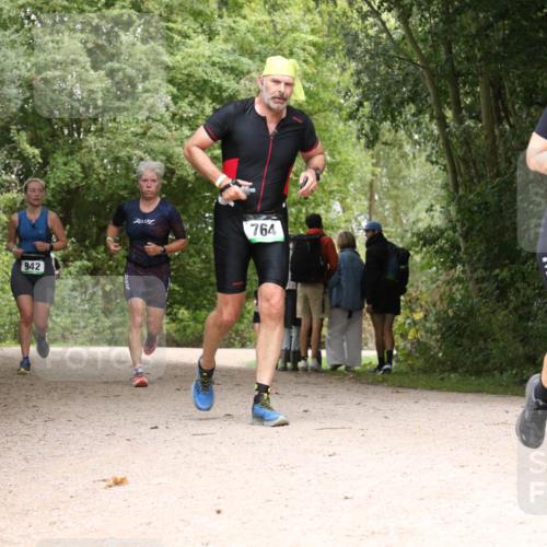30.08.2026 - Elbe Triathlon Hamburg Antke Förster http://msf.ph/oto/10104713 30.08.2026 12:00:10 Laufen 942, 764, 865 meine-sportfotos.de