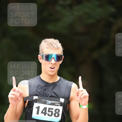 30.08.2026 - Elbe Triathlon Hamburg Antke Förster http://msf.ph/oto/10104718 30.08.2026 11:55:55 Laufen 1458 meine-sportfotos.de