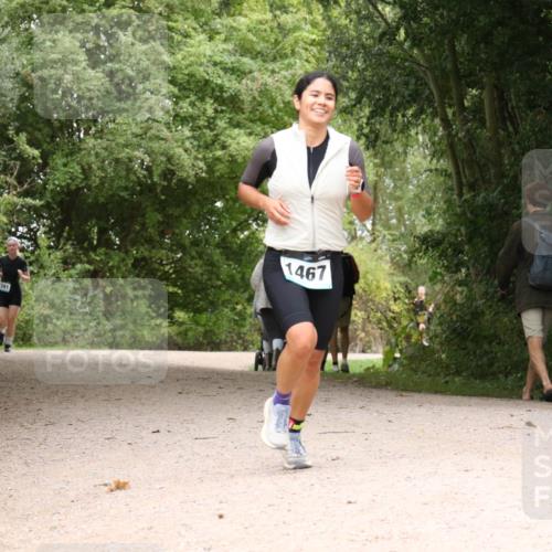 30.08.2026 - Elbe Triathlon Hamburg Antke Förster http://msf.ph/oto/10104733 30.08.2026 12:00:17 Laufen 1391, 1467 meine-sportfotos.de