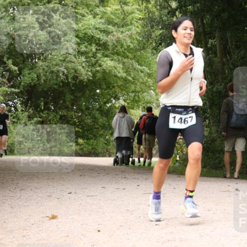 30.08.2026 - Elbe Triathlon Hamburg Antke Förster http://msf.ph/oto/10104735 30.08.2026 12:00:17 Laufen 1391, 1467 meine-sportfotos.de