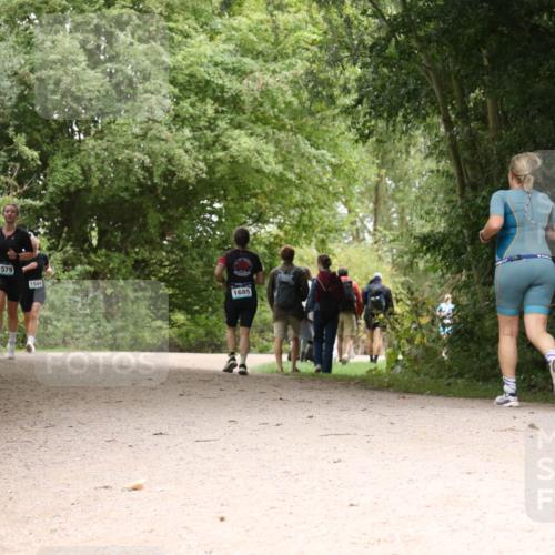30.08.2026 - Elbe Triathlon Hamburg Antke Förster http://msf.ph/oto/10104751 30.08.2026 12:00:28 Laufen 1579, 1544, 1685 meine-sportfotos.de