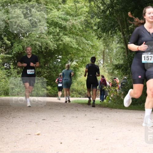 30.08.2026 - Elbe Triathlon Hamburg Antke Förster http://msf.ph/oto/10104757 30.08.2026 12:00:34 Laufen 1544, 1579 meine-sportfotos.de