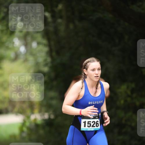 30.08.2026 - Elbe Triathlon Hamburg Antke Förster http://msf.ph/oto/10104776 30.08.2026 11:56:43 Laufen 1526 meine-sportfotos.de