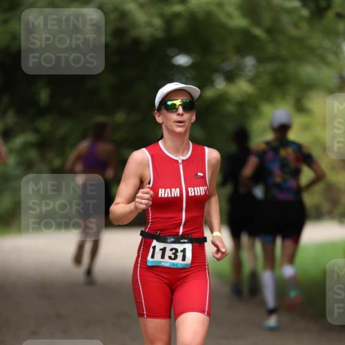 30.08.2026 - Elbe Triathlon Hamburg Antke Förster http://msf.ph/oto/10104792 30.08.2026 11:57:21 Laufen 1131 meine-sportfotos.de