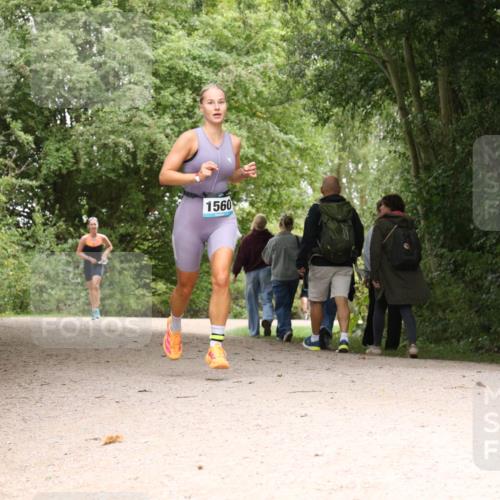 30.08.2026 - Elbe Triathlon Hamburg Antke Förster http://msf.ph/oto/10104799 30.08.2026 12:01:00 Laufen 1560 meine-sportfotos.de