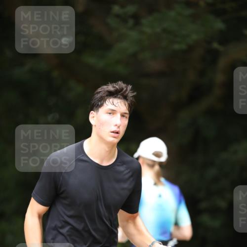 30.08.2026 - Elbe Triathlon Hamburg Antke Förster http://msf.ph/oto/10104836 30.08.2026 11:57:52 Laufen 794 meine-sportfotos.de