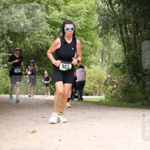 30.08.2026 - Elbe Triathlon Hamburg Antke Förster http://msf.ph/oto/10104837 30.08.2026 12:01:28 Laufen 983, 1572 meine-sportfotos.de
