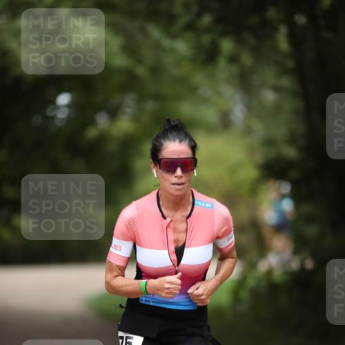 30.08.2026 - Elbe Triathlon Hamburg Antke Förster http://msf.ph/oto/10104856 30.08.2026 11:58:10 Laufen 15 meine-sportfotos.de