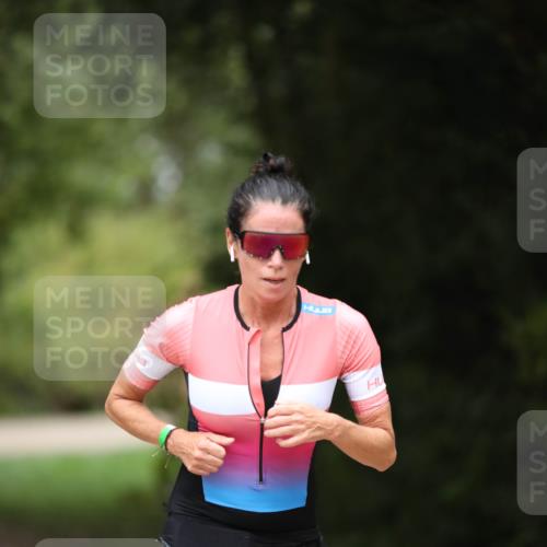 30.08.2026 - Elbe Triathlon Hamburg Antke Förster http://msf.ph/oto/10104858 30.08.2026 11:58:11 Laufen  meine-sportfotos.de