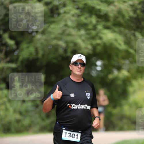 30.08.2026 - Elbe Triathlon Hamburg Antke Förster http://msf.ph/oto/10104866 30.08.2026 11:58:14 Laufen 313, 1301 meine-sportfotos.de