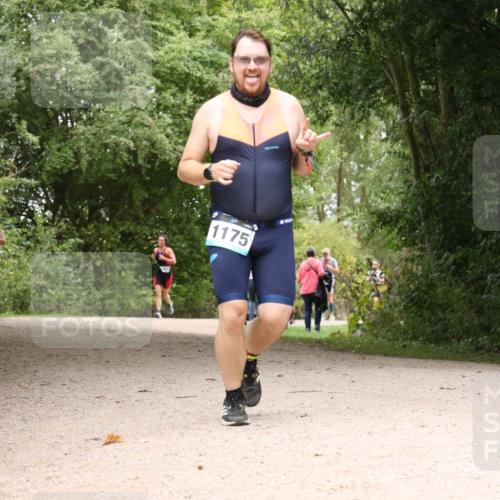30.08.2026 - Elbe Triathlon Hamburg Antke Förster http://msf.ph/oto/10104869 30.08.2026 12:01:42 Laufen 1175 meine-sportfotos.de