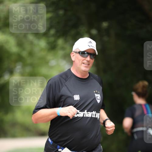 30.08.2026 - Elbe Triathlon Hamburg Antke Förster http://msf.ph/oto/10104870 30.08.2026 11:58:16 Laufen 303 meine-sportfotos.de