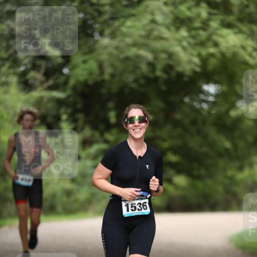 30.08.2026 - Elbe Triathlon Hamburg Antke Förster http://msf.ph/oto/10104876 30.08.2026 11:58:33 Laufen 1536 meine-sportfotos.de