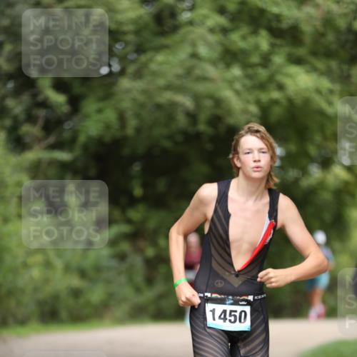 30.08.2026 - Elbe Triathlon Hamburg Antke Förster http://msf.ph/oto/10104886 30.08.2026 11:58:36 Laufen 1450 meine-sportfotos.de