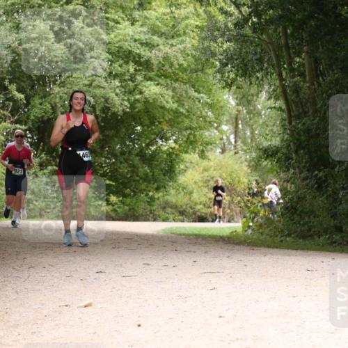 30.08.2026 - Elbe Triathlon Hamburg Antke Förster http://msf.ph/oto/10104889 30.08.2026 12:01:54 Laufen 921, 463 meine-sportfotos.de