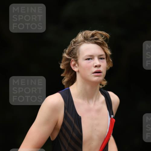 30.08.2026 - Elbe Triathlon Hamburg Antke Förster http://msf.ph/oto/10104894 30.08.2026 11:58:38 Laufen 150 meine-sportfotos.de