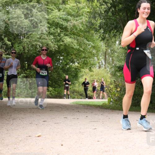 30.08.2026 - Elbe Triathlon Hamburg Antke Förster http://msf.ph/oto/10104897 30.08.2026 12:01:57 Laufen 1358, 921 meine-sportfotos.de