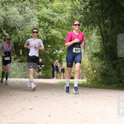 30.08.2026 - Elbe Triathlon Hamburg Antke Förster http://msf.ph/oto/10104903 30.08.2026 12:01:59 Laufen 1358, 921 meine-sportfotos.de