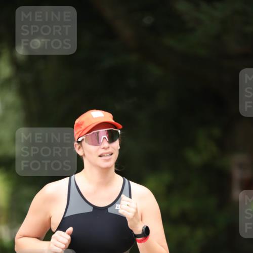 30.08.2026 - Elbe Triathlon Hamburg Antke Förster http://msf.ph/oto/10104916 30.08.2026 11:58:53 Laufen 153 meine-sportfotos.de