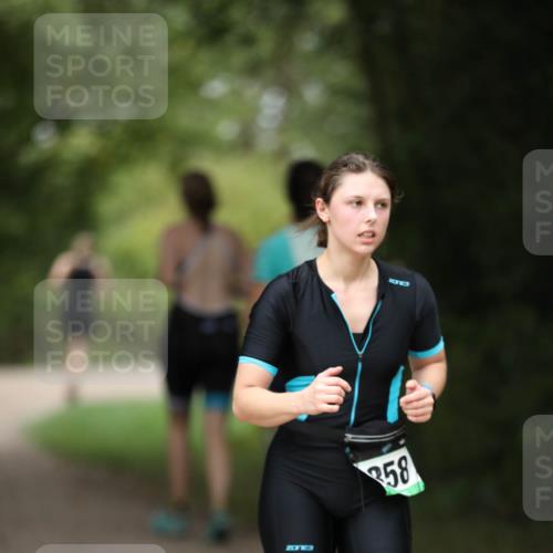 30.08.2026 - Elbe Triathlon Hamburg Antke Förster http://msf.ph/oto/10104932 30.08.2026 11:59:06 Laufen 898 meine-sportfotos.de