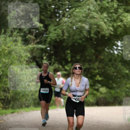 30.08.2026 - Elbe Triathlon Hamburg Antke Förster http://msf.ph/oto/10104934 30.08.2026 11:59:08 Laufen 1405, 3 meine-sportfotos.de