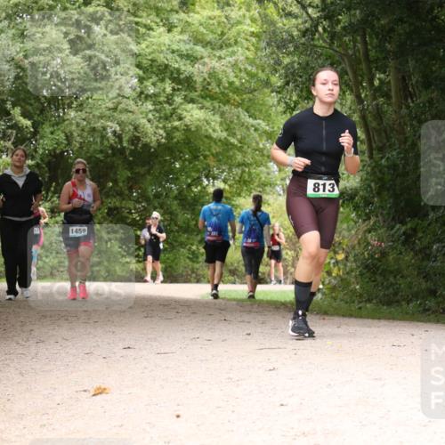 30.08.2026 - Elbe Triathlon Hamburg Antke Förster http://msf.ph/oto/10104935 30.08.2026 12:02:11 Laufen 1459, 813 meine-sportfotos.de