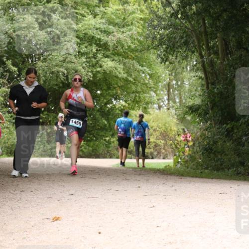 30.08.2026 - Elbe Triathlon Hamburg Antke Förster http://msf.ph/oto/10104939 30.08.2026 12:02:13 Laufen 1414, 1459 meine-sportfotos.de
