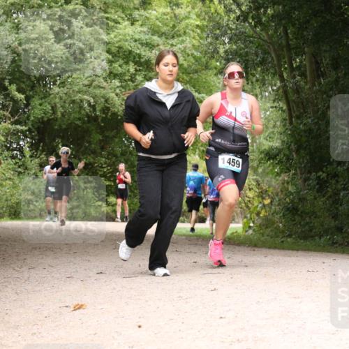 30.08.2026 - Elbe Triathlon Hamburg Antke Förster http://msf.ph/oto/10104945 30.08.2026 12:02:15 Laufen 1414, 1459 meine-sportfotos.de