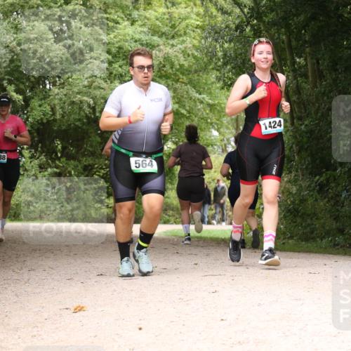 30.08.2026 - Elbe Triathlon Hamburg Antke Förster http://msf.ph/oto/10104967 30.08.2026 12:02:29 Laufen 1488, 564, 1424 meine-sportfotos.de