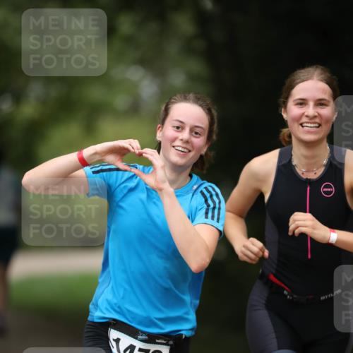 30.08.2026 - Elbe Triathlon Hamburg Antke Förster http://msf.ph/oto/10104972 30.08.2026 11:59:23 Laufen 1479 meine-sportfotos.de
