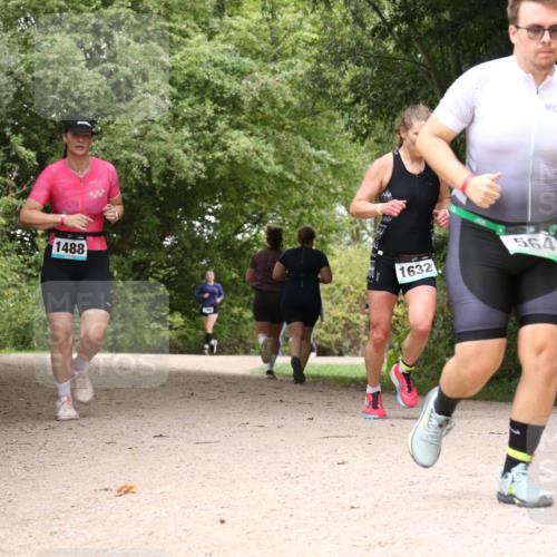 30.08.2026 - Elbe Triathlon Hamburg Antke Förster http://msf.ph/oto/10104973 30.08.2026 12:02:31 Laufen 1488, 1632, 564 meine-sportfotos.de