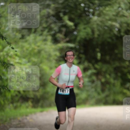 30.08.2026 - Elbe Triathlon Hamburg Antke Förster http://msf.ph/oto/10104974 30.08.2026 11:59:39 Laufen 1417 meine-sportfotos.de