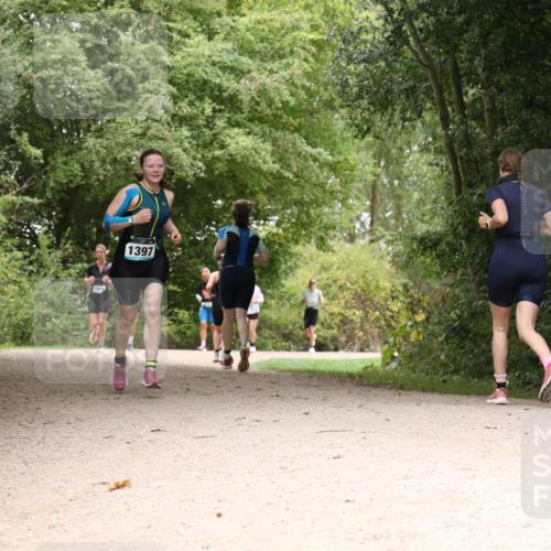 30.08.2026 - Elbe Triathlon Hamburg Antke Förster http://msf.ph/oto/10105003 30.08.2026 12:02:55 Laufen 1397 meine-sportfotos.de