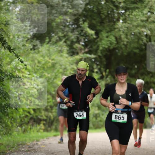 30.08.2026 - Elbe Triathlon Hamburg Antke Förster http://msf.ph/oto/10105012 30.08.2026 12:00:06 Laufen 764, 865 meine-sportfotos.de