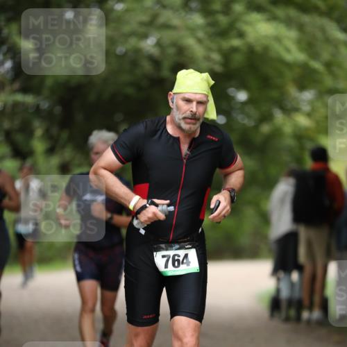 30.08.2026 - Elbe Triathlon Hamburg Antke Förster http://msf.ph/oto/10105020 30.08.2026 12:00:10 Laufen 764 meine-sportfotos.de